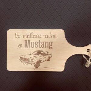 Planche à découper personnalisé – Ford Mustang