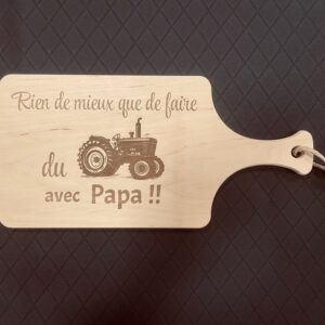Planche à découper personnalisé – tracteur Papa